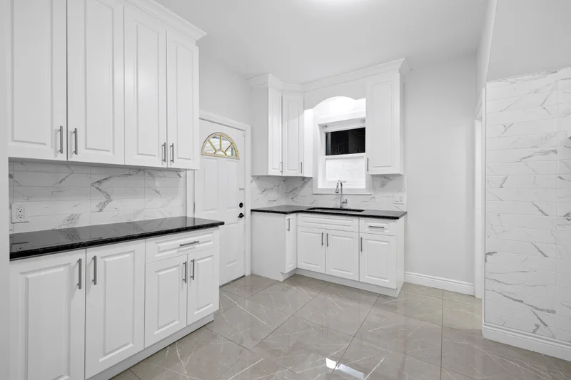 Full Reno - Dufferin 1 — renovation photo 10 by NOVO Construction